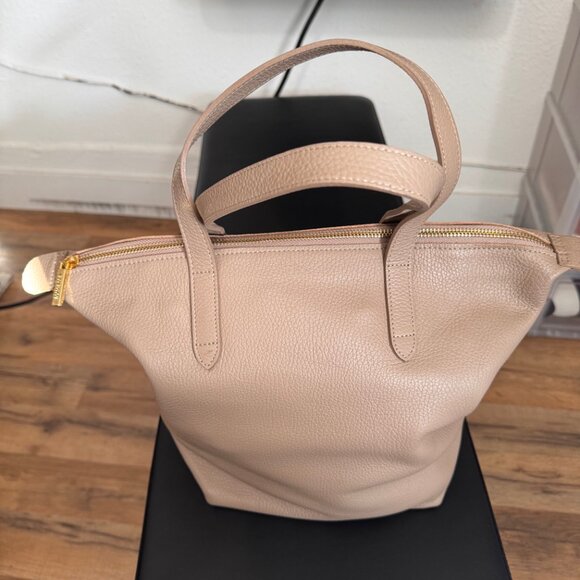 Cuyana Small Carryall Tote - Stone - Picture 8 of 8